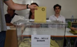 Oyları çalınan aday muhtar seçildi