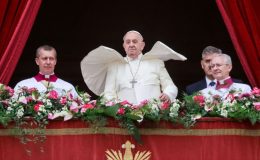Papa Francis’den mesajlarla dolu Paskalya konuşması