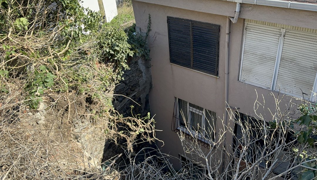 Beşiktaş’ta toprak kayması: Üç dairede hasar oluştu