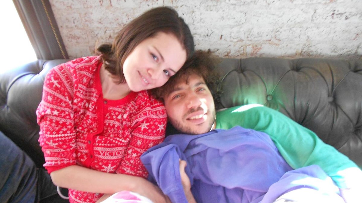 Selena Gomez’den sevgilisi Benny Blanco’ya aşk dolu sözler: “Seni hak edecek ne yaptım”