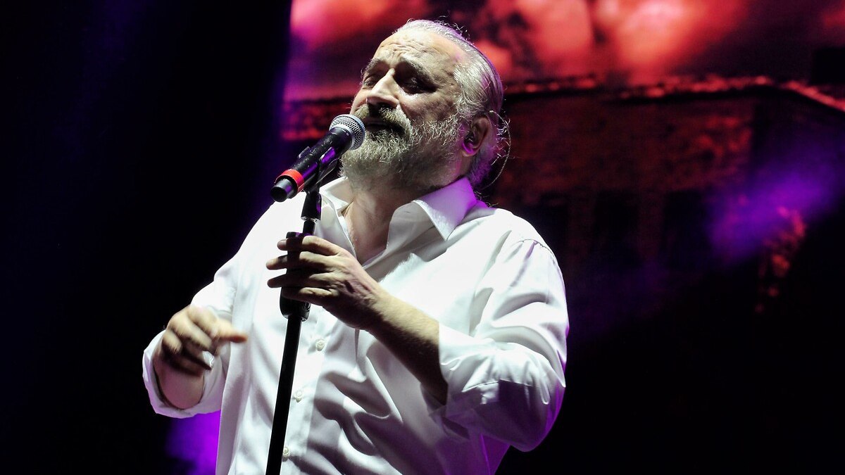 KKTC’de ölen şarkıcı Volkan Konak’ın cenazesi Türkiye’ye gönderildi